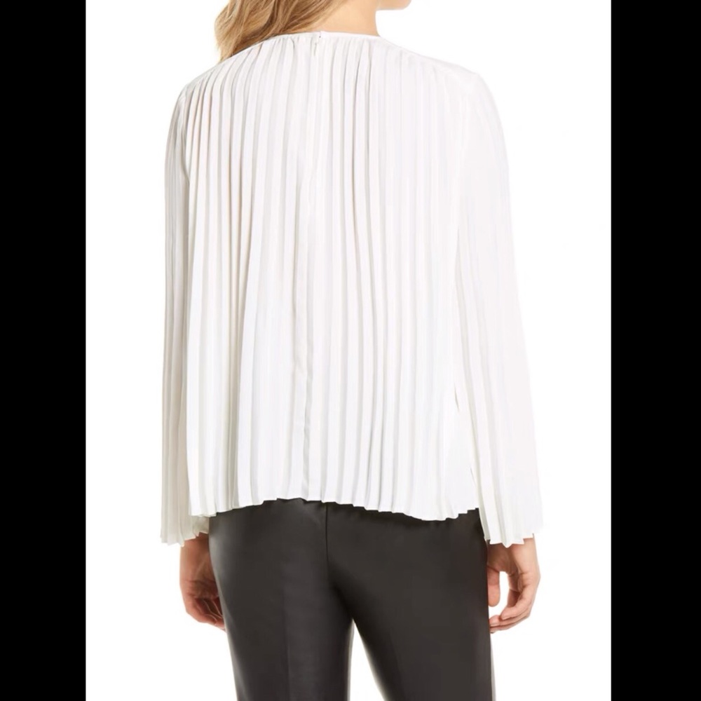 NWT-Nordstrom long sleeve Pleated Blouse